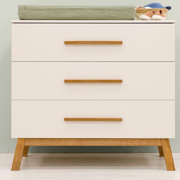 Bopita Ledikant 60 x 120 cm - Commode - 2-Deurskast - Kaleo - Dune / Rose Wood Bopita Ledikant 60 x 120 cm - Commode - 2-Deurskast - Kaleo - Dune / Rose Wood