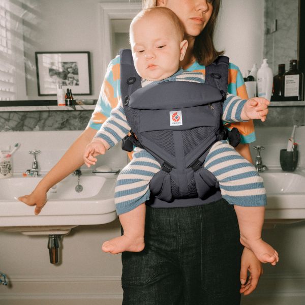 Ergobaby Omni Classic Draagzak - Mesh - Charcoal Grey Ergobaby Omni Classic Draagzak - Mesh - Charcoal Grey