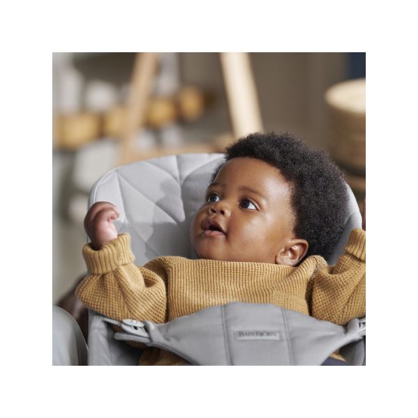 BabyBjörn Bliss Wipstoel - Geweven Kroonblad Quilt - Lichtgrijs BabyBjörn Bliss Wipstoel - Geweven Kroonblad Quilt - Lichtgrijs