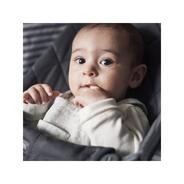 BabyBjörn Bliss Wipstoel - Geweven Klassiek Quilt - Antraciet BabyBjörn Bliss Wipstoel - Geweven Klassiek Quilt - Antraciet
