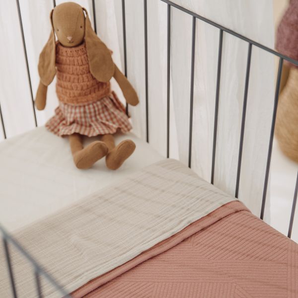 Meyco Pure Deken Gebreid - 100 x 150 cm - Jacquard - Rose Meyco Pure Deken Gebreid - 100 x 150 cm - Jacquard - Rose