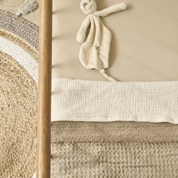 Meyco Baby Ledikantdeken Wafel Teddy Taupe 100 x 150 cm Meyco Baby Ledikantdeken Wafel Teddy Taupe 100 x 150 cm