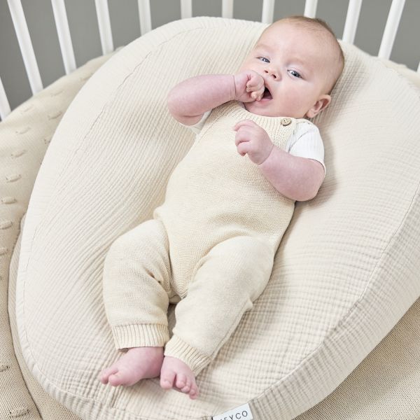 Meyco Baby Uni Relaxhoes Voedingskussen - Pre-Washed Hydrofiel - Soft Sand Meyco Baby Uni Relaxhoes Voedingskussen - Pre-Washed Hydrofiel - Soft Sand