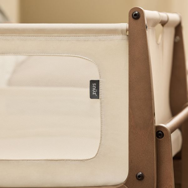 Snuz Co-Sleeper SnüzPod⁵ - Walnut Snuz Co-Sleeper SnüzPod⁵ - Walnut