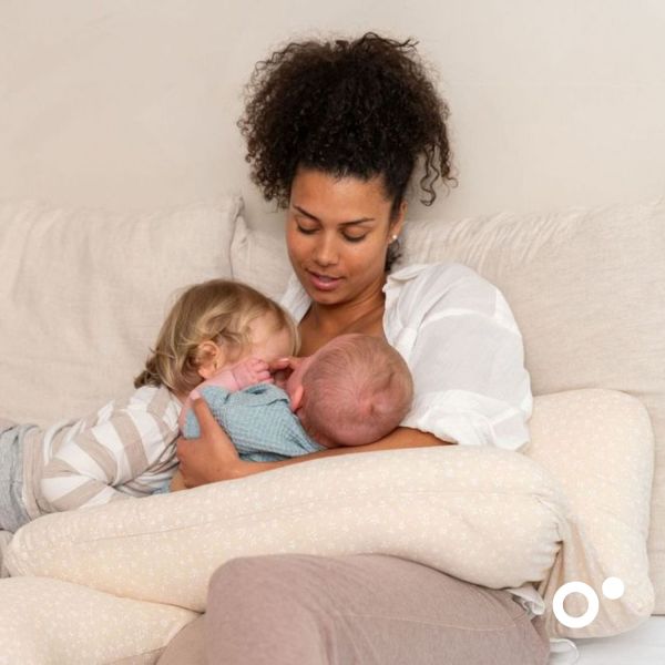 Doomoo Voedingskussen Maxxy - Flowers Sand Doomoo Voedingskussen Maxxy - Flowers Sand