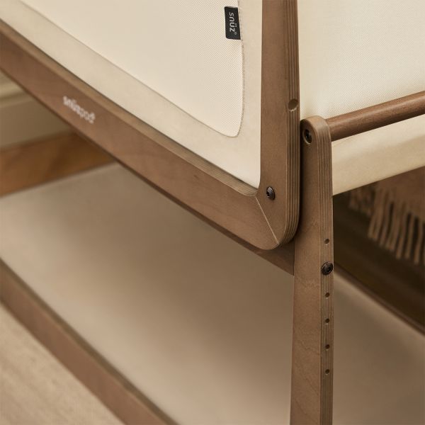 Snuz Co-Sleeper SnüzPod⁵ - Walnut Snuz Co-Sleeper SnüzPod⁵ - Walnut