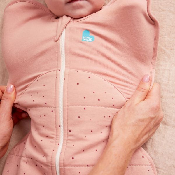 Love To Dream SwaddleUp™ 2.5 TOG - Fase 1 - Maat M - Rose Pebble Love To Dream SwaddleUp™ 2.5 TOG - Fase 1 - Maat M - Rose Pebble