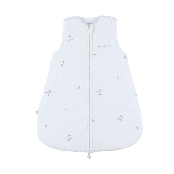 Noukie's F&O Slaapzak Met Borduursel - Maat 50 cm - Gewatteerde Mousseline - Wit 