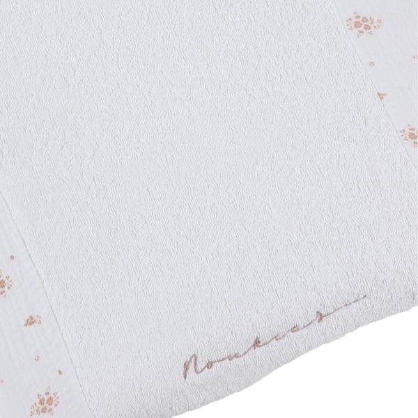 Noukie's Aankleedkussenhoes - Vintage Flowers - 45 x 67 cm - Wit Noukie's Aankleedkussenhoes - Vintage Flowers - 45 x 67 cm - Wit