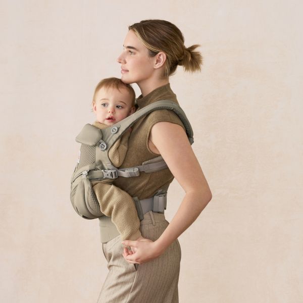 Ergobaby Omni Classic Draagzak - Mesh - Soft Olive Ergobaby Omni Classic Draagzak - Mesh - Soft Olive