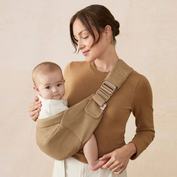 Ergobaby Upsie Sling Draagzak - Camel Ergobaby Upsie Sling Draagzak - Camel