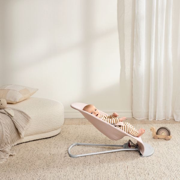 BabyBjörn Bliss Wipstoel – Geweven – Mélange Lichtroze BabyBjörn Bliss Wipstoel – Geweven – Mélange Lichtroze