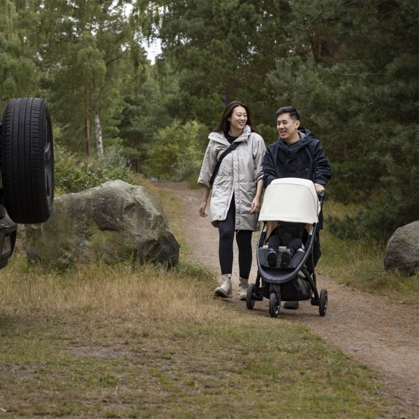 Thule Spring 2 Buggy - Soft Beige On Black Thule Spring 2 Buggy - Soft Beige On Black