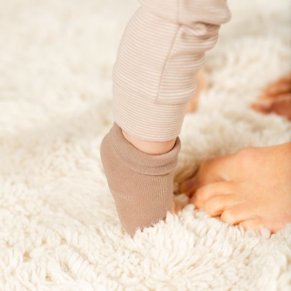 DAY Sokjes Gestreept - Mocha - 0-6 Mnd