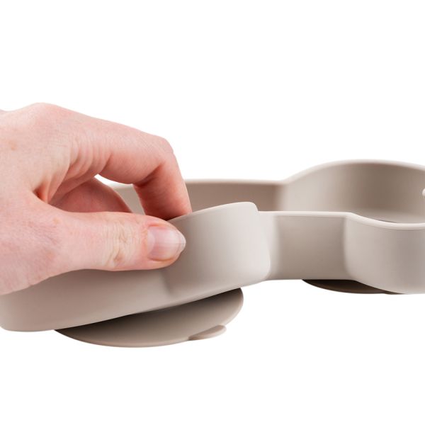 Done By Deer Silicone Stick&Stay Snack Bord Lalee Sand Done By Deer Silicone Stick&Stay Snack Bord Lalee Sand