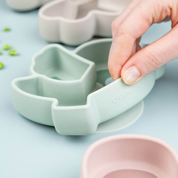 Done By Deer Silicone Stick&Stay Snack Bord Birdee Blue Done By Deer Silicone Stick&Stay Snack Bord Birdee Blue