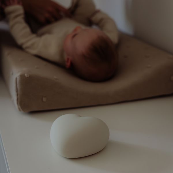 Flow Amsterdam Nursing Light Ruby - Warm Grey Flow Amsterdam Nursing Light Ruby - Warm Grey