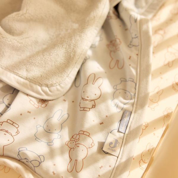 Jollein Miffy Moments Wiegdeken - 75 x 100 cm - Cloudy Blue Jollein Miffy Moments Wiegdeken - 75 x 100 cm - Cloudy Blue