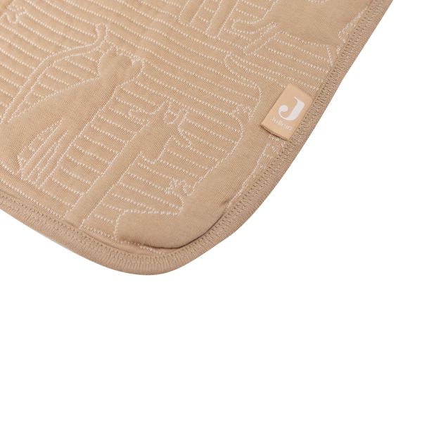 Jollein Jungle Jambo Ledikantdeken - 100 x 150 cm - Biscuit / Oatmeal Jollein Jungle Jambo Ledikantdeken - 100 x 150 cm - Biscuit / Oatmeal