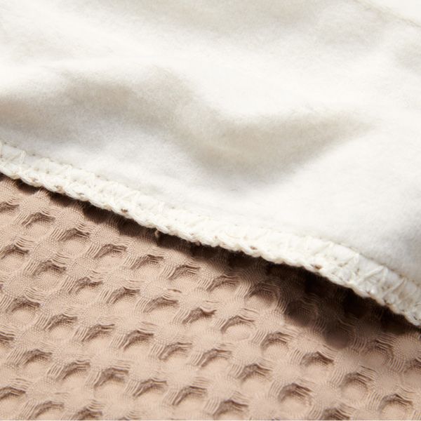Koeka Wiegdeken Cotton Fleece Wafel Amsterdam Caffe 75 x 100 cm Koeka Wiegdeken Cotton Fleece Wafel Amsterdam Caffe 75 x 100 cm