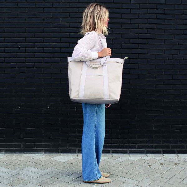 Little Company Luierschoudertas - Madrid - Inclusief Verschoonmatje Little Company Luierschoudertas - Madrid - Inclusief Verschoonmatje