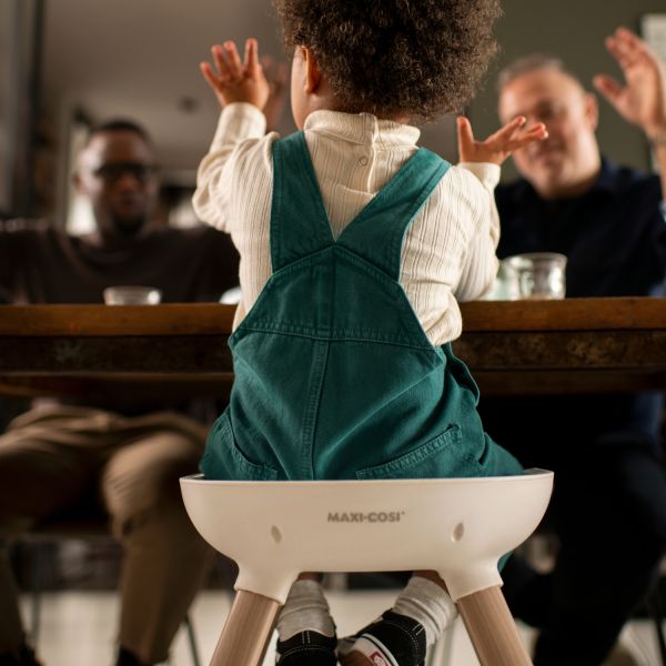 Maxi-Cosi 8-in-1 Kinderstoel Moa Beyond White2 Eco Maxi-Cosi 8-in-1 Kinderstoel Moa Beyond White2 Eco