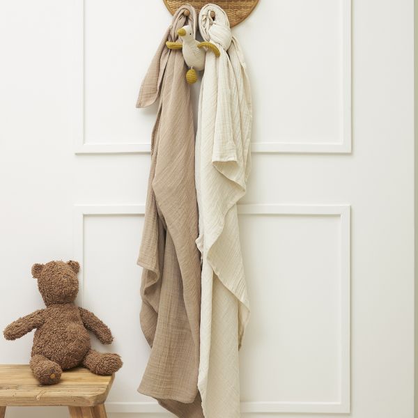 Meyco Swaddle tetra Pre-Washed Soft Sand/Taupe 120 x 120 cm 2-Pack Meyco Swaddle tetra Pre-Washed Soft Sand/Taupe 120 x 120 cm 2-Pack