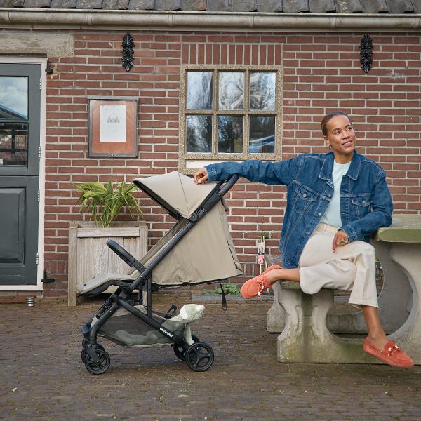 Easywalker Miley GO Buggy - Sand Taupe