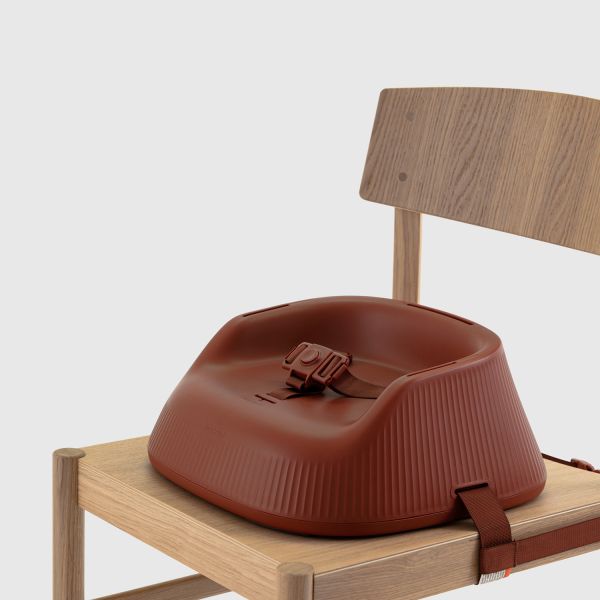 Hannie Draagbare Kinderstoel – Mahogany Red Hannie Draagbare Kinderstoel – Mahogany Red