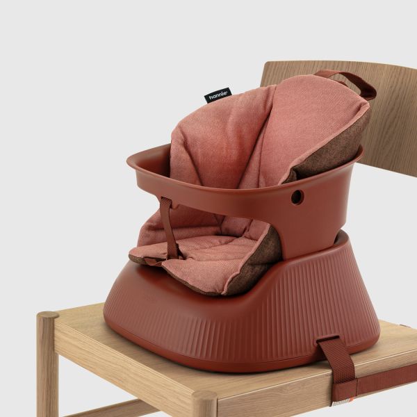 Hannie Draagbare Kinderstoel – Mahogany Red Hannie Draagbare Kinderstoel – Mahogany Red