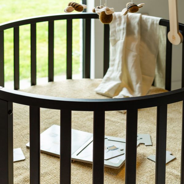Puck Ronde Park - Zwart - Inclusief Matras Puck Ronde Park - Zwart - Inclusief Matras