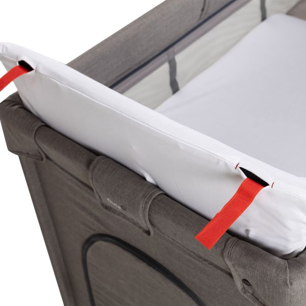 Qute Q-Matti Campingbedmatras Incl. Hoes Katoen Wit 3 cm Qute Q-Matti Campingbedmatras Incl. Hoes Katoen Wit 3 cm