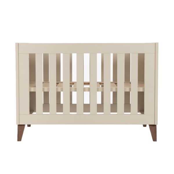 TWF Ledikant 60 x 120 - Commode 3 Laden - Hanglegkast XL 3 Deuren 2 Lade Salerno Walnoot TWF Ledikant 60 x 120 - Commode 3 Laden - Hanglegkast XL 3 Deuren 2 Lade Salerno Walnoot