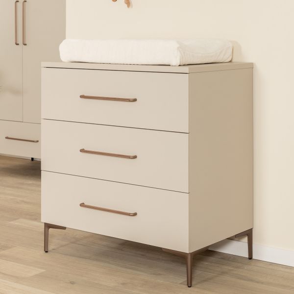 TWF Ledikant 70 x 140 - Commode 3 Laden - Hanglegkast XL 3 Deuren 2 Lade Salerno Metaal TWF Ledikant 70 x 140 - Commode 3 Laden - Hanglegkast XL 3 Deuren 2 Lade Salerno Metaal