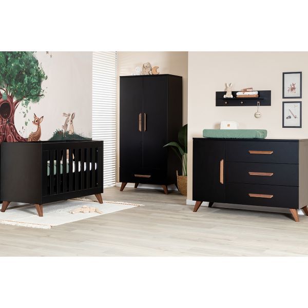 TWF Ledikant 70 x 140 - Commode XL 3 Laden 1 Deur Modena Walnoot - Hanglegkast 2 Deuren 1 Lade Modena Walnoot TWF Ledikant 70 x 140 - Commode XL 3 Laden 1 Deur Modena Walnoot - Hanglegkast 2 Deuren 1 Lade Modena Walnoot