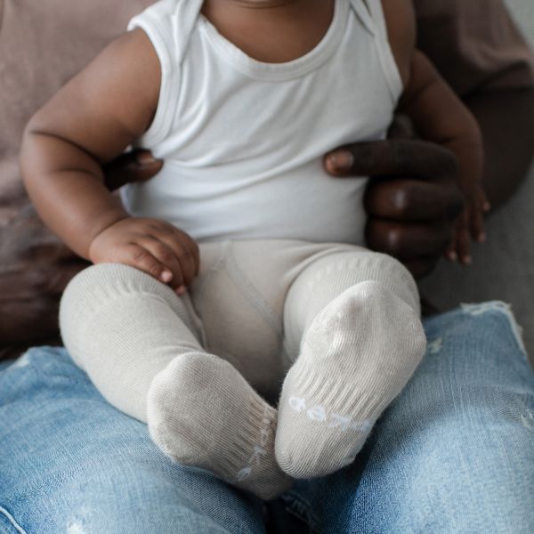 Kipkep Stay-On-Tights - 2-6 Mnd - Cookie (Sand)