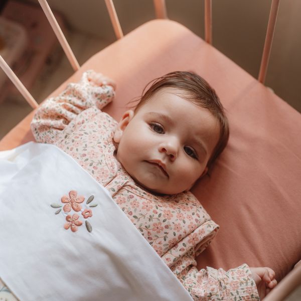 Little Dutch Ledikantlaken Geborduurd Fairy Flowers 110 x 140 cm Little Dutch Ledikantlaken Geborduurd Fairy Flowers 110 x 140 cm