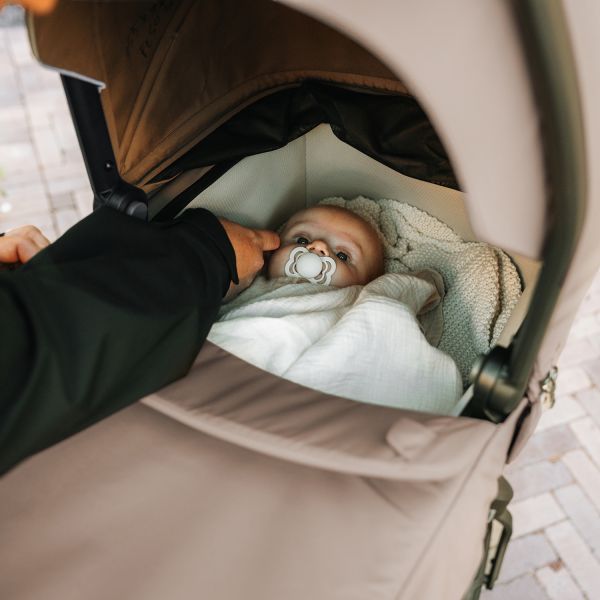 Thule Urban Glide 3 Kinderwagen 2-in-1 - Magnetic Buckle - Tinted Taupe Thule Urban Glide 3 Kinderwagen 2-in-1 - Magnetic Buckle - Tinted Taupe
