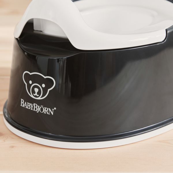 Baby Björn® Pienter Plaspotje - Zwart/Wit Baby Björn® Pienter Plaspotje - Zwart/Wit