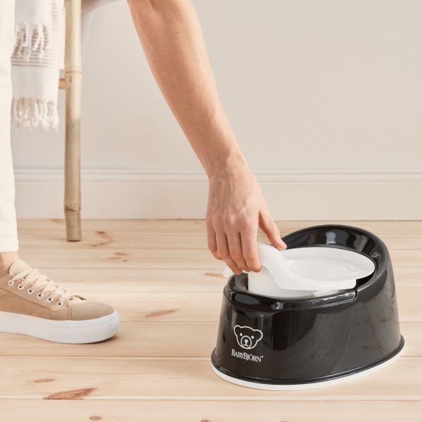 Baby Björn® Pienter Plaspotje - Zwart/Wit Baby Björn® Pienter Plaspotje - Zwart/Wit