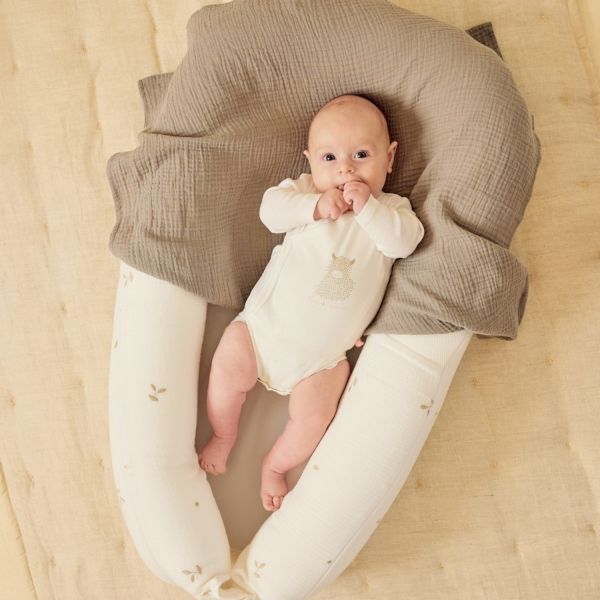 Noukie's F&O Babynestje Met Borduursel - Mousseline - Wit