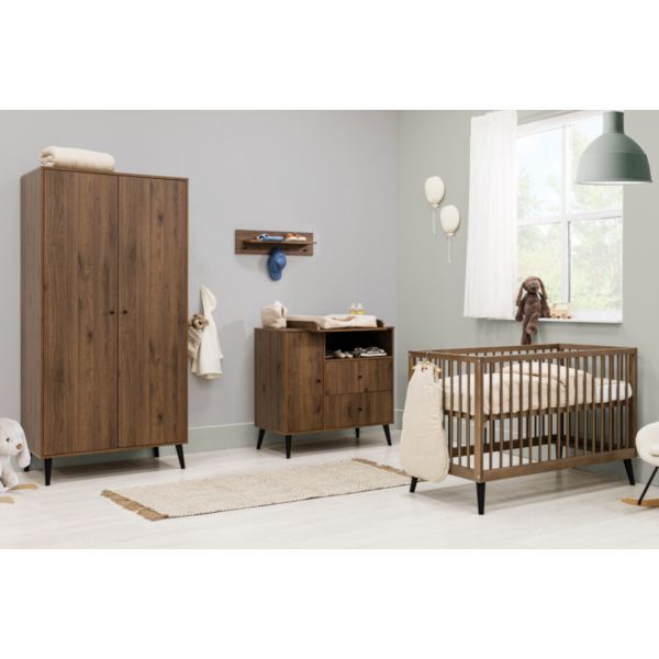 Bopita Ledikant 60x120 - Commode XL - 2 Deurskast - Zara - Walnoot Bopita Ledikant 60x120 - Commode XL - 2 Deurskast - Zara - Walnoot
