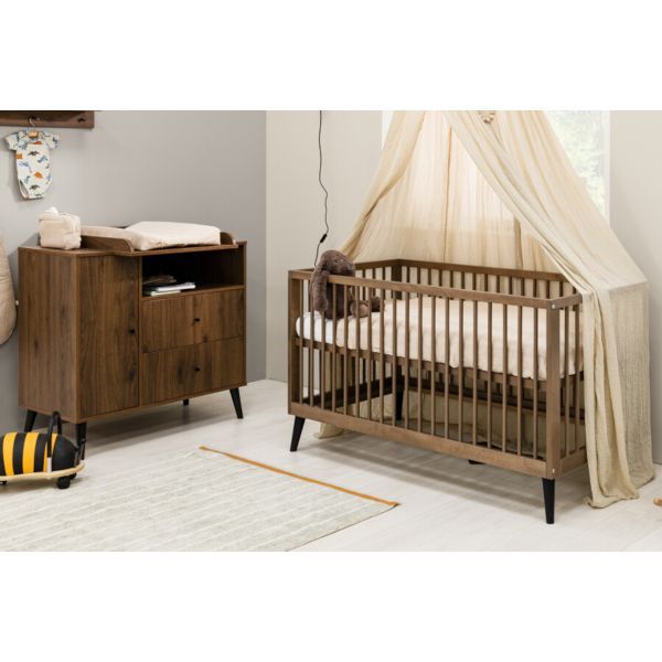 Bopita Ledikant 70 x 140 - Commode XL - Zara - Walnoot Bopita Ledikant 70 x 140 - Commode XL - Zara - Walnoot