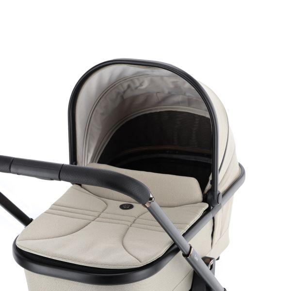 Qute Q-Rider Plus Kinderwagen - Mineral Clay | Kidsriver Curve Autostoel - Clay | Kidsriver Isofix Base