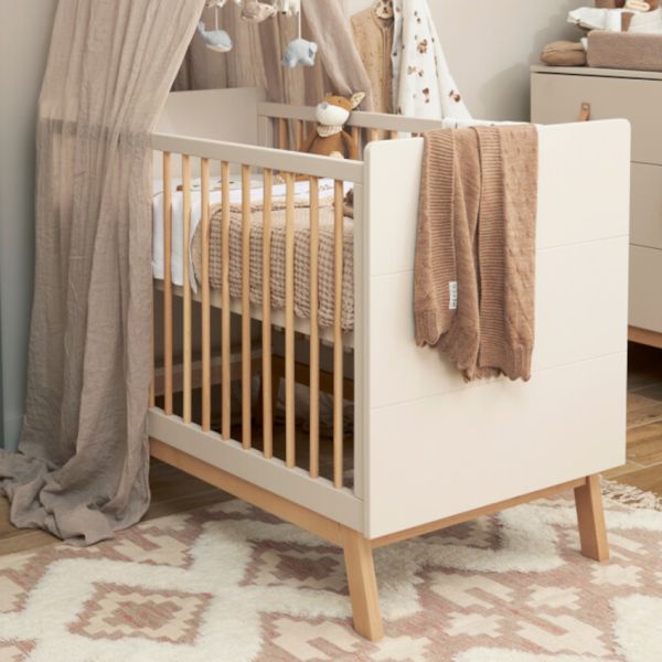 Bopita Ledikant 70 x 140 cm - Commode - Lines - Dune/Natural Bopita Ledikant 70 x 140 cm - Commode - Lines - Dune/Natural
