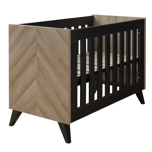 Interbaby Ledikant 60 x 120 - Commode - Hanglegkast 3 deuren/2 laden Lancaster Interbaby Ledikant 60 x 120 - Commode - Hanglegkast 3 deuren/2 laden Lancaster