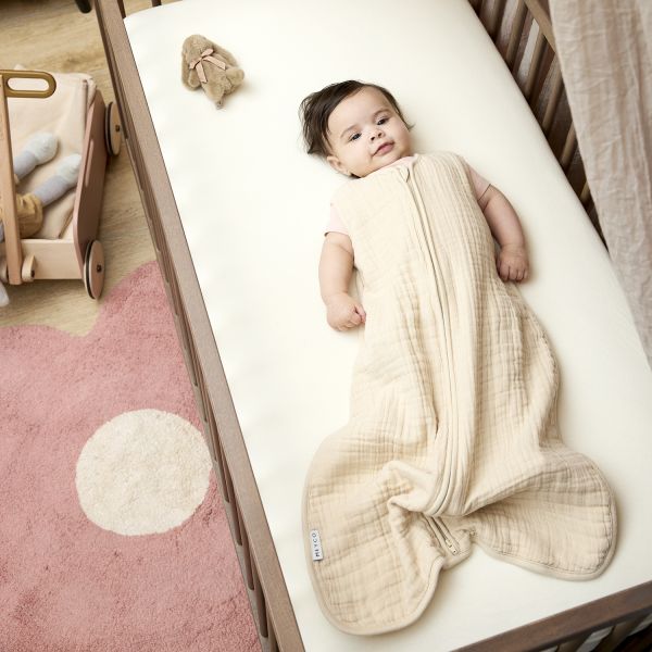 Meyco Baby Uni Hoeslaken Juniorbed - 70 x 140 cm - Jersey - Nature Meyco Baby Uni Hoeslaken Juniorbed - 70 x 140 cm - Jersey - Nature