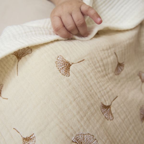 Meyco Baby Gingko Wiegdeken - 75 x 100 cm - Pre-Washed tetra - Soft Sand Meyco Baby Gingko Wiegdeken - 75 x 100 cm - Pre-Washed tetra - Soft Sand
