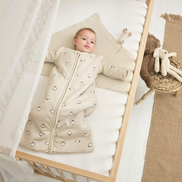 Meyco Baby Slaapzak Met Afritsbare Mouwen Penguin Soft Sand 60 cm Meyco Baby Slaapzak Met Afritsbare Mouwen Penguin Soft Sand 60 cm