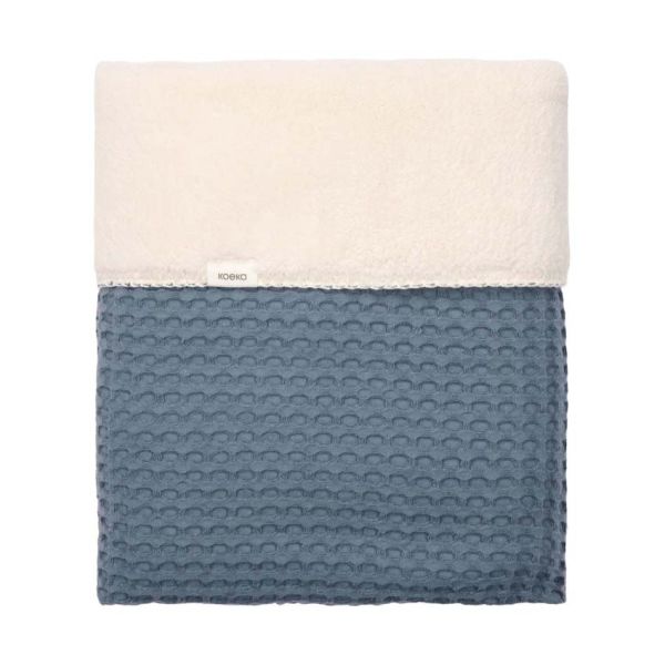 Koeka Oslo Ledikantdeken - Maat 100 x 150 - Wafel/Teddy - Bluestone 
